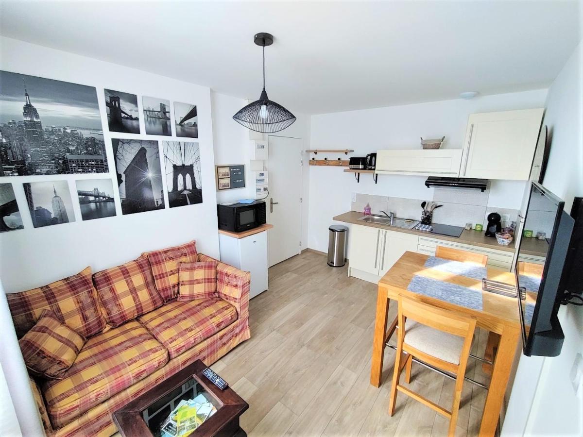 Appartement T2 "Mesange" Hyper Centre D'Ernee Exterior photo